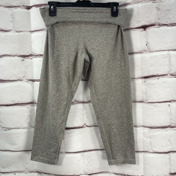 Zobha Capri Leggings Yoga Pants Gray Size L Stretch Sporty Comfy Exercise - Picture 1 of 10